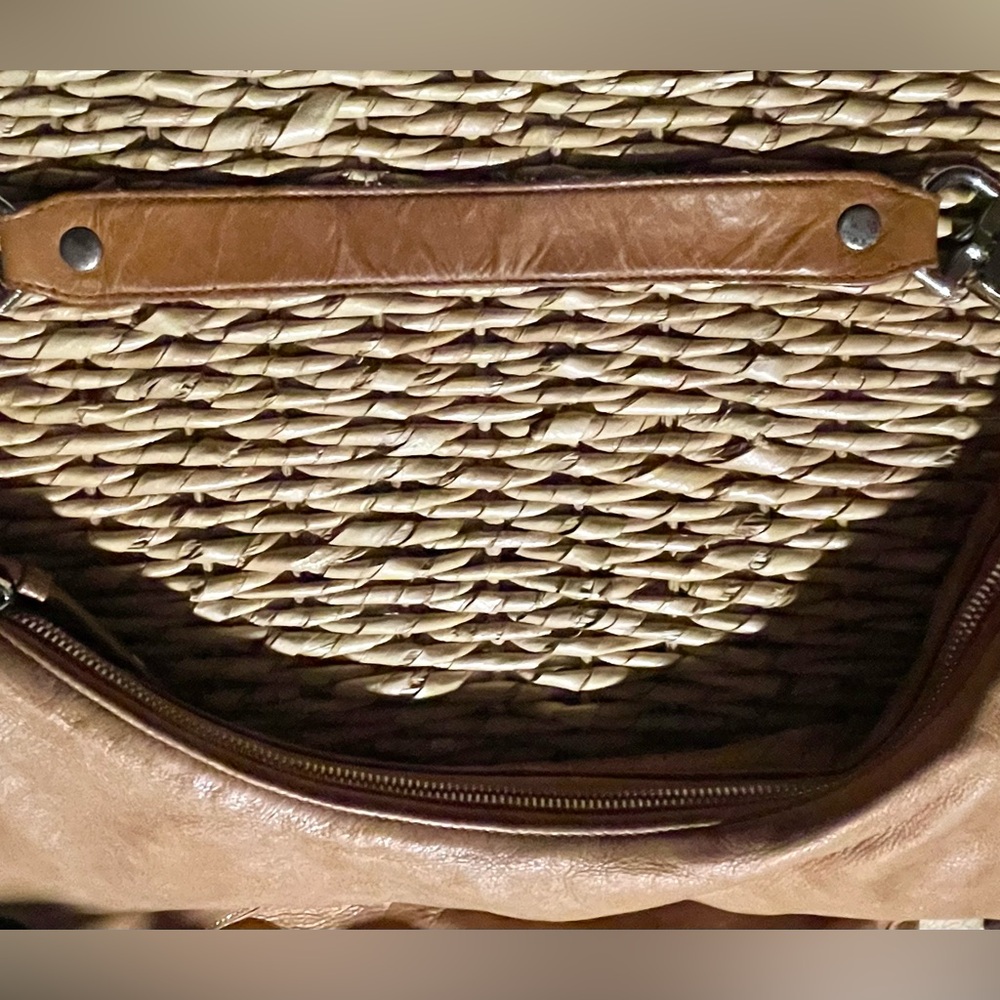 Women’s Hobo International Genuine Leather handbag bag - Picture 5 of 8
